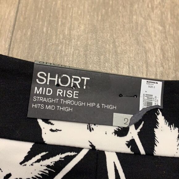 Womens Nwt Apt.9 Palm‎ Trees Chino Mid Rise Shorts - Picture 7 of 7